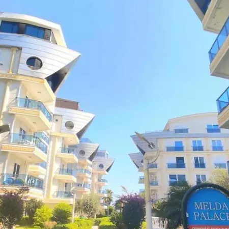 Melda Palace Apartment